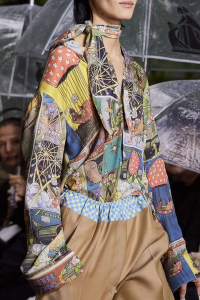 Look 123